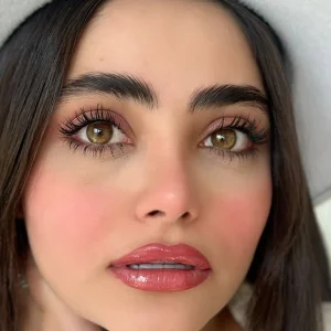 لنز رنگی لاکچری هیزل (Luxury hazel) برند یونیک (Unique) سالانه