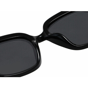 کیفیت عینک آفتابی زنانه پولاریزه Karen Bartha A0756 polarized sunglasses large frame