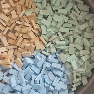 آجر مینیاتوری رنگی سه رنگ بسته 150.عددی اجرویژه ساخت ماکت ساختمان وقلعه و کار عملی
