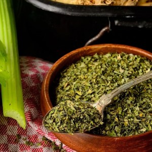 سبزی خشک کرفس باکیفیت