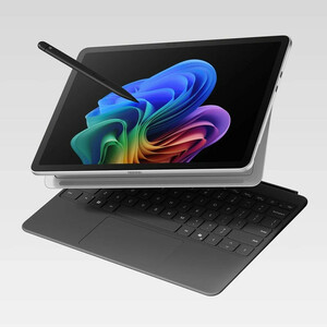 تبلت 12 اینچی مایکروسافت مدل Surface Pro-Snapdragon X Plus ظرفیت 512 گیگابایت و رم 16 گیگابایت به همراه کیبورد سرفیس پرو و قلم Slim pen 2