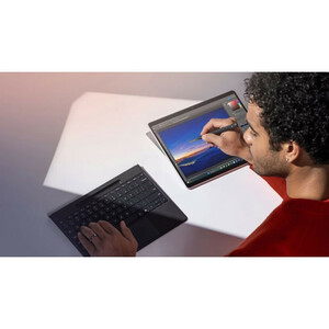 تبلت 13 اینچی مایکروسافت مدل Surface Pro 11-Snapdragon X Elite OLED ظرفیت 512 گیگابایت و رم 16 گیگابایت به همراه کیبورد Surface Pro Copilot و قلم Slim Pen 2