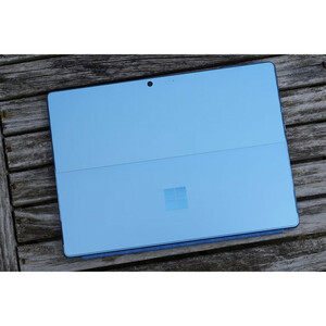 تبلت 13 اینچی مایکروسافت مدل Surface Pro 11-Snapdragon X Elite OLED ظرفیت 512 گیگابایت و رم 16 گیگابایت به همراه کیبورد Surface Pro Copilot و قلم Slim Pen 2