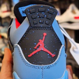 Air Jordan 4 Travis Scott 