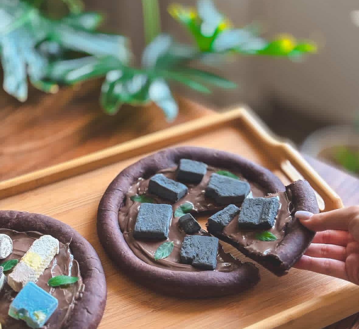 بستنی خشک چیست و چرا بهترین انتخاب برای سفر و پیک‌نیک است؟