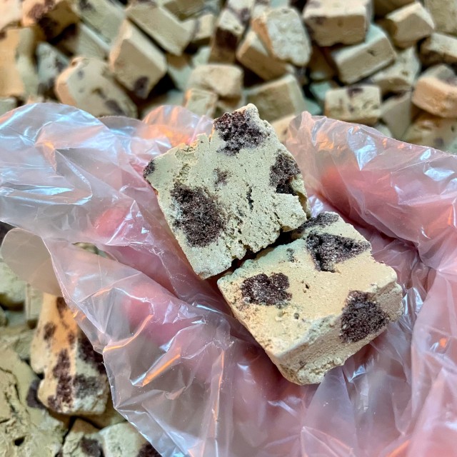 بستنی خشک قهوه براونی