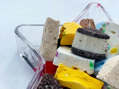 مقایسه بستنی خشک با تنقلات دیگر؛ چرا سالم‌تر است؟