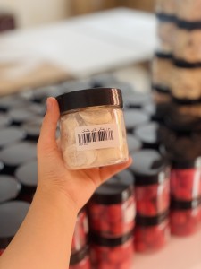 میوه موز پفکی