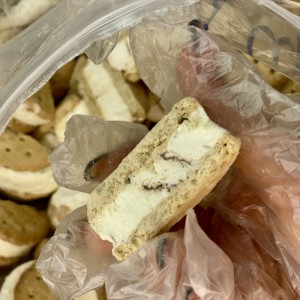 بستنی خشک رینگو