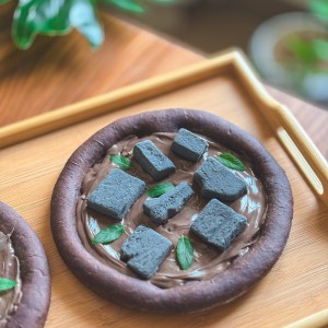 بستنی خشک ذغالی