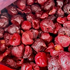 آلبالو پفکی بدون هسته