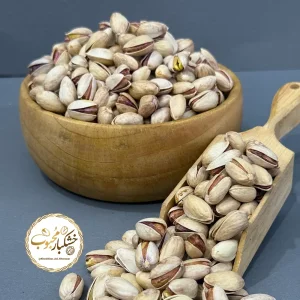 پسته احمد اقایی خام