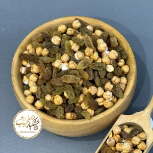 نخودچی کشمش