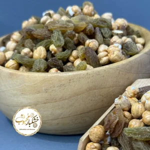 نخودچی کشمش