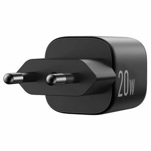 نوشته 20W روی بدنه شارژر Anker Zolo