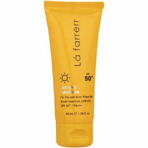 کرم ضد آفتاب بی رنگ لافارر با SPF50 مناسب پوست چرب و آکنه‌ای 40ml