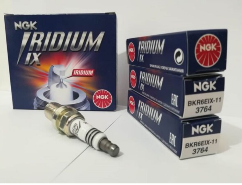 شمع خودرو سوزنی  ایریدیوم  پایه کوتاه   فیلر 1.1.ان جی کی اصل ژاپن.BKR6ElX11.3764لیبل  همیار حامی مناسب . 206تیپ 2و3. مناسب پژو 405.پارس .زانتیا.بسترن B30 . جک j5. ساندرو.. تندر90مگان .