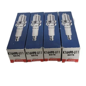 شمع خودرو دنسو مدل تک پلاتین پایه بلند کد K16HPR-U11 (6076) بسته 4 عددی
