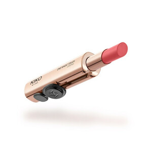 رژ لب جامد مات کیکو میلانو مدل one magic touch lip stylo رنگ قرمز شماره 10 chili kiss