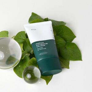 کرم ضد آفتاب بی‌رنگ دست، صورت آنوا SPF 50 مدل heartleaf محافظ UVA ،UVB ‌مناسب برای انواع پوست حجم 50 میلی‌لیتر