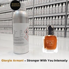 عطر استرانگر ویت یو اینتنسلی  شرکت لوزی - 50ML