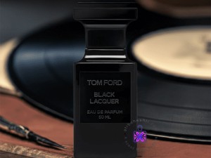 عطر تام فورد بلک لاکور