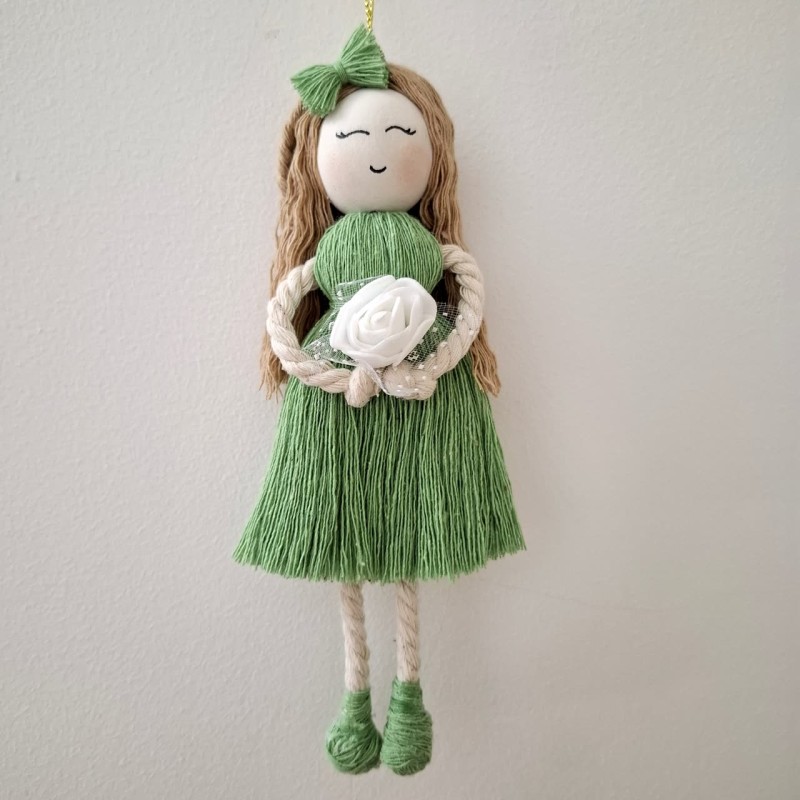 گیفت عروسکی سبز رنگ مکرومه