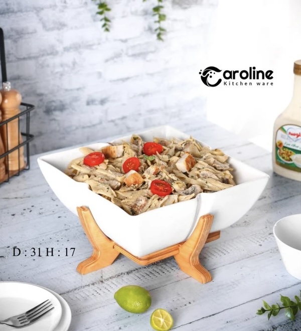 سالاد خوری پانیا کارولین