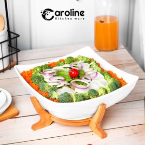 سالاد خوری آوینا کارولین