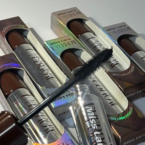 ریمل قهوه ای و آبی میس لارا💙😉 🍫