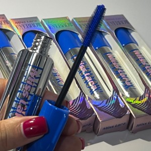ریمل قهوه ای و آبی میس لارا💙😉 🍫