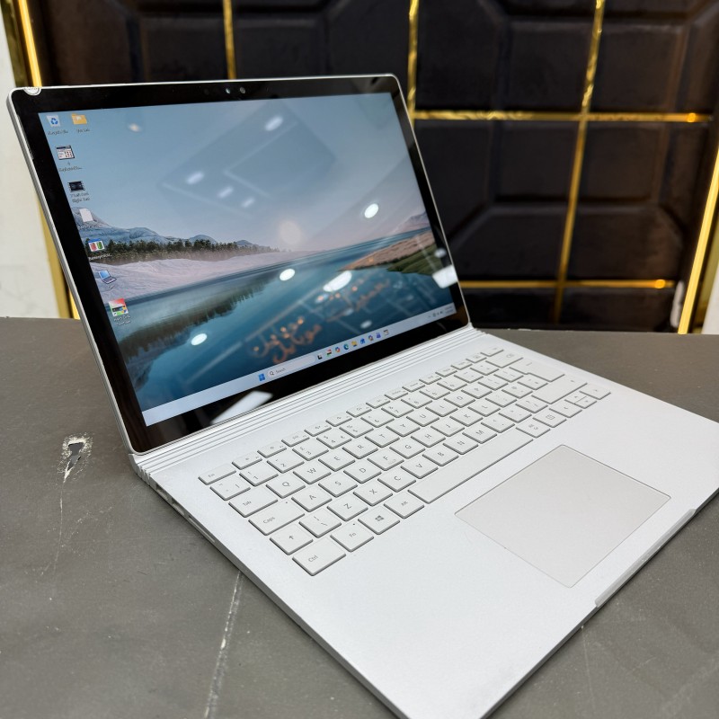 Surface book2 (استوک)