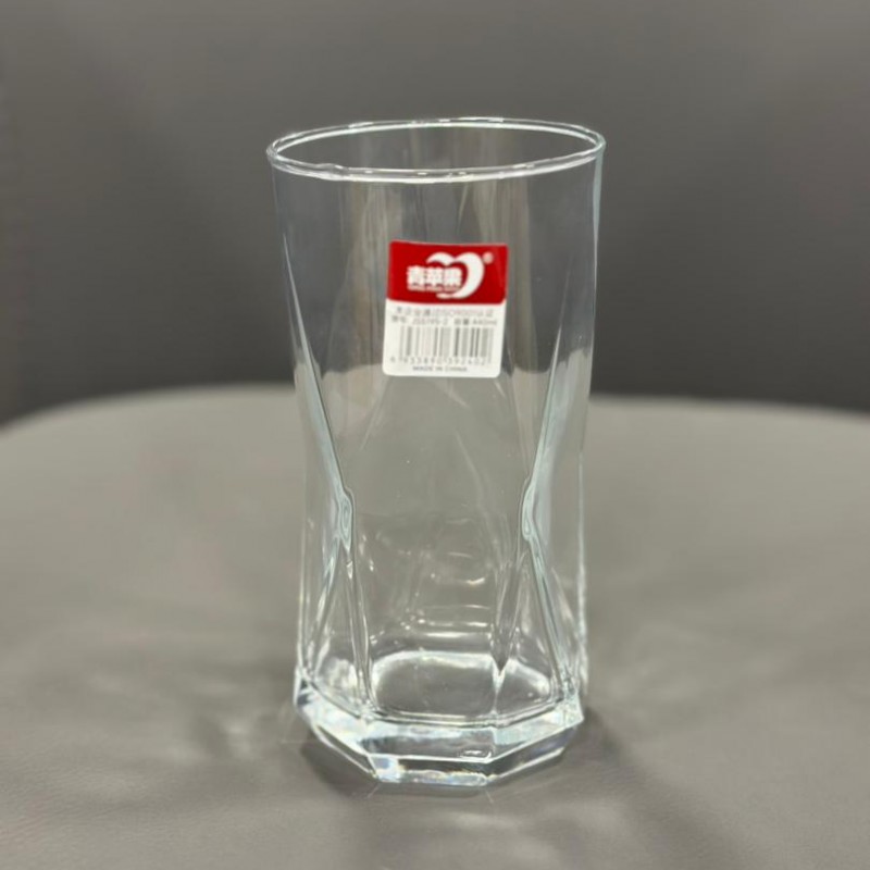 لیوان چندضلعی بلند