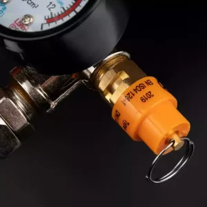کمپرسور باد 25 لیتری مدل RC-۲۵۱۰ رونیکس