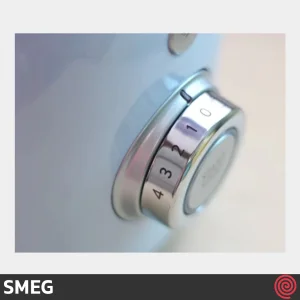 مخلوط کن تک کاره اسمگ مدل Smeg BLF01PB | رنگ آبی پاستلی با توان 800 وات