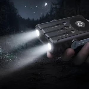 پاوربانک خورشیدی دارای چراغ قوه