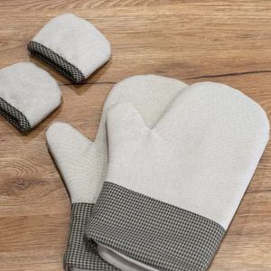 سرویس 11 پارچه دستگیره و پیش بند کرم Amac