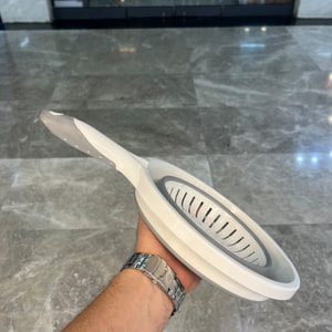 آبکش سیلیکونی تاشو دسته‌دار ایراک پلاست‌آرت مدل SG285 ظرفیت ۳ لیتر