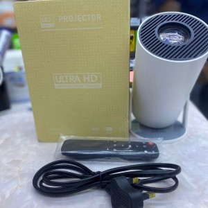 پروژکتور HY300 رم خور