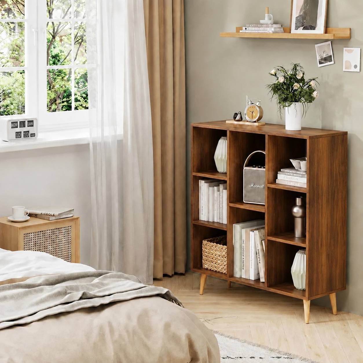 کتابخانه مینیمال پایه چوبی