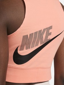 نیم تنه نایک