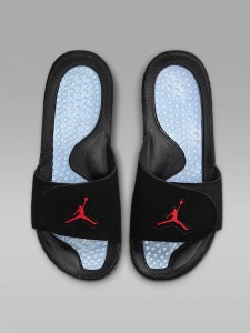 دمپایی نایک