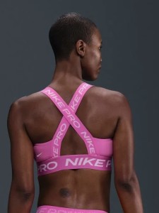 نیم تنه نایک