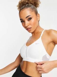 نیم تنه نایک