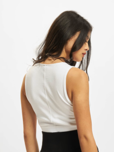 نیم تنه نایک