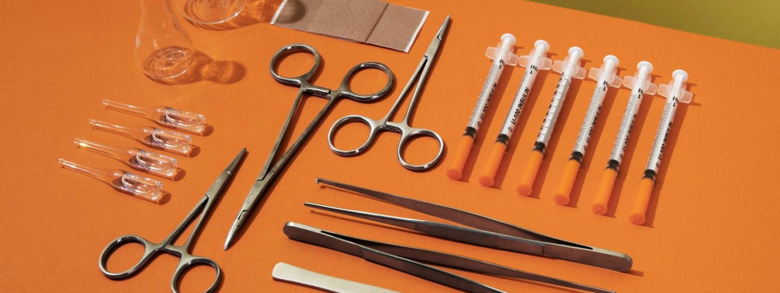 تجهیزات ضروری برای راه‌اندازی مطب عمومی یا کلینیک زیبایی