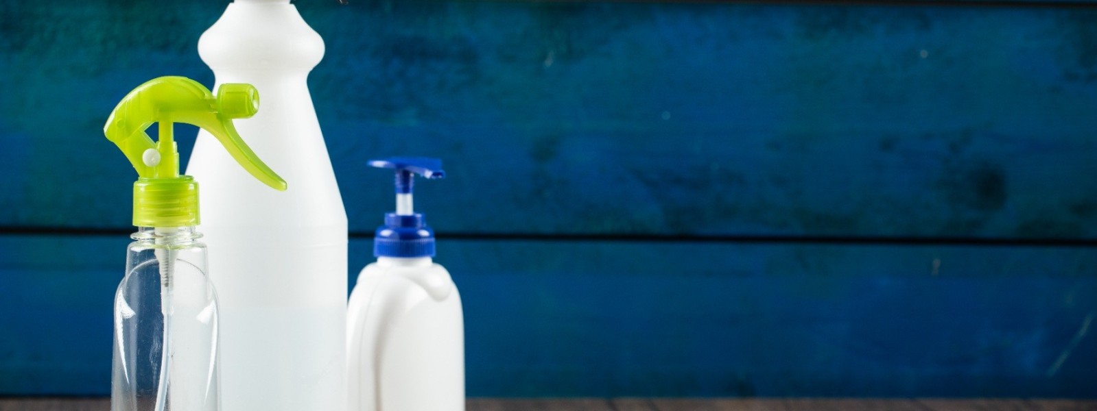 انتخاب محلول ضدعفونی مناسب برای استفاده روزانه در خانه