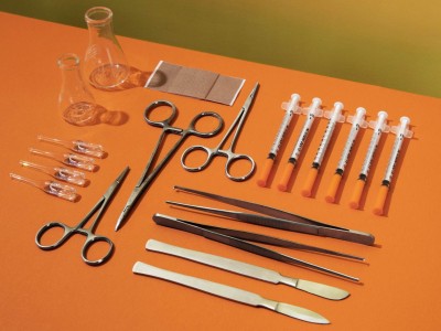 تجهیزات ضروری برای راه‌اندازی مطب عمومی یا کلینیک زیبایی