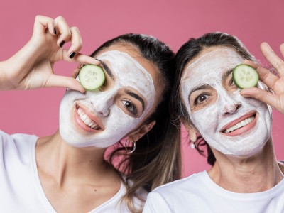 مقایسه ماسک‌های آماده پوستی و خانگی