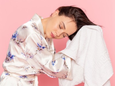 تأثیر روبالشی و حوله بر سلامت پوست و مو